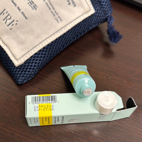 Mini/Travel size New Fre Suncare Essentials! NEW SEALED - Picture 4 of 4